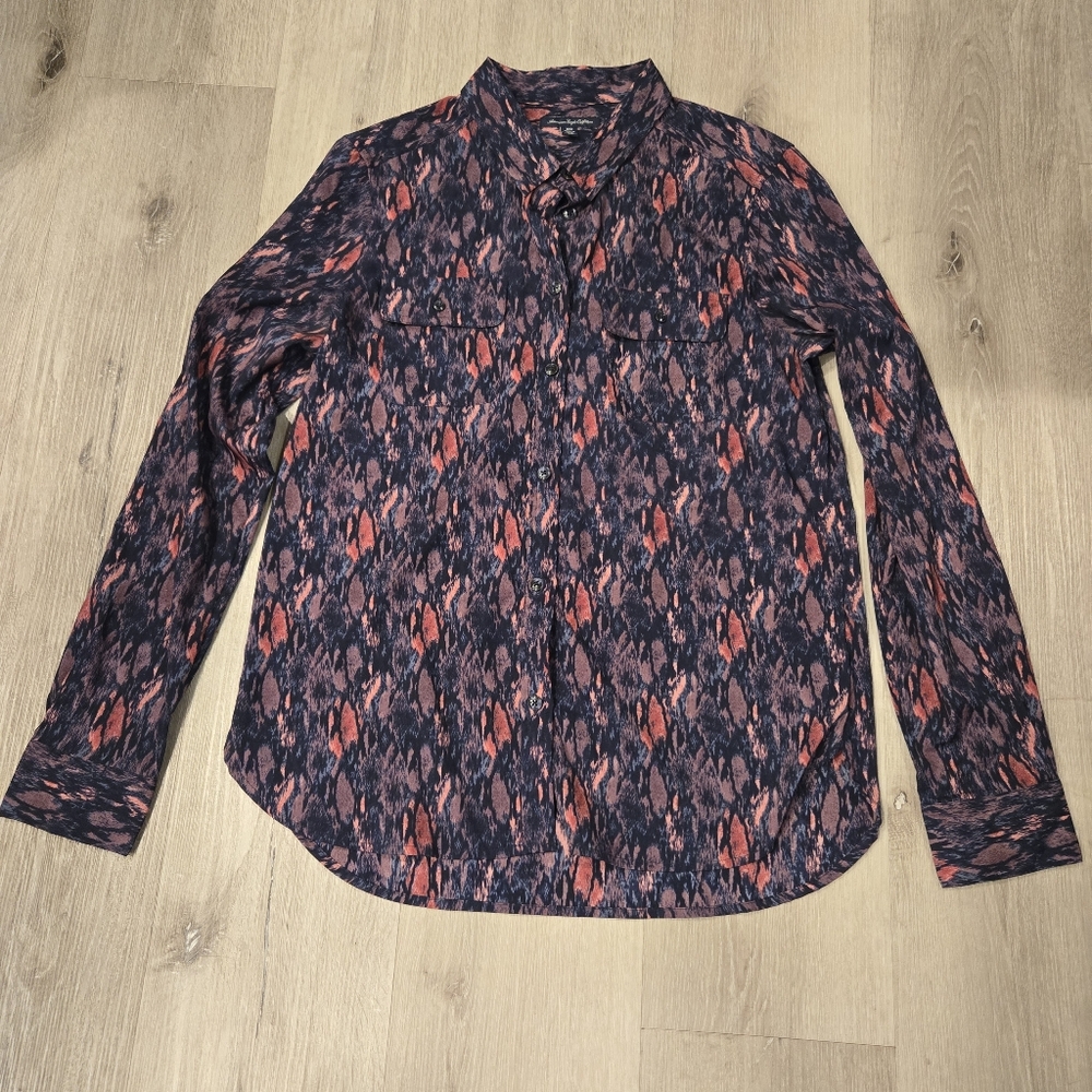 American Eagle Outfitters Pink Navy Snakeskin Button Down Blouse Sz Medium